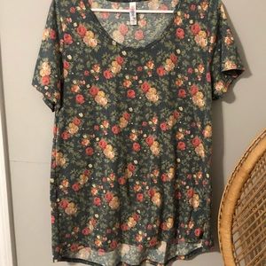 Lularoe green floral shirt